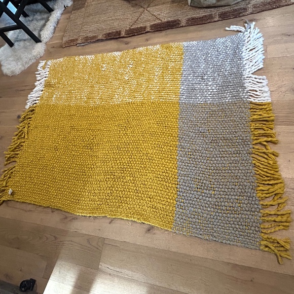 WEST ELM 50 X 60" MUSTARD GOLD YELLOW GRAY FALL FRINGE THROW BLANKET - Picture 1 of 7
